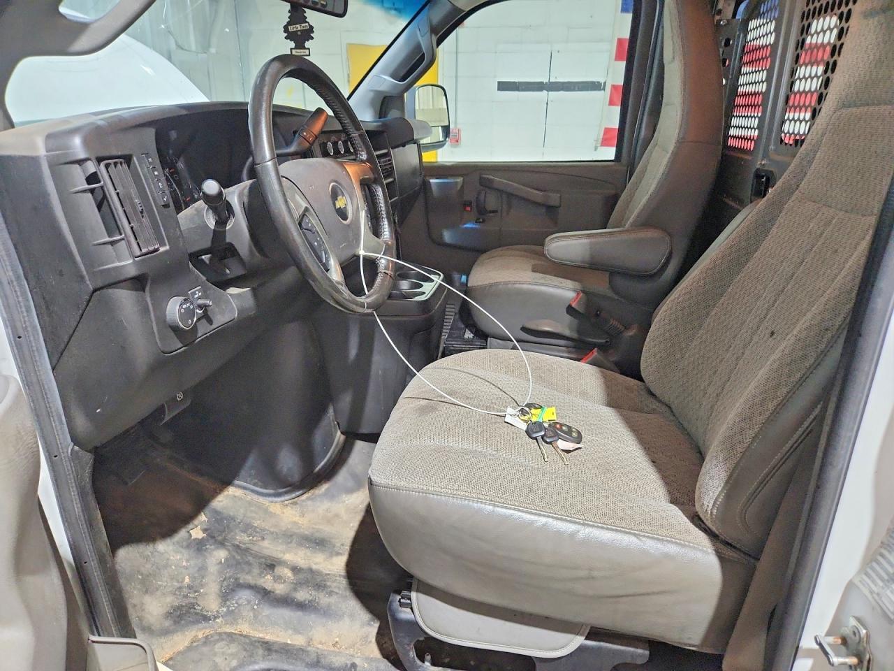 2019 Chevrolet Express G2500 - zdjęcie 7