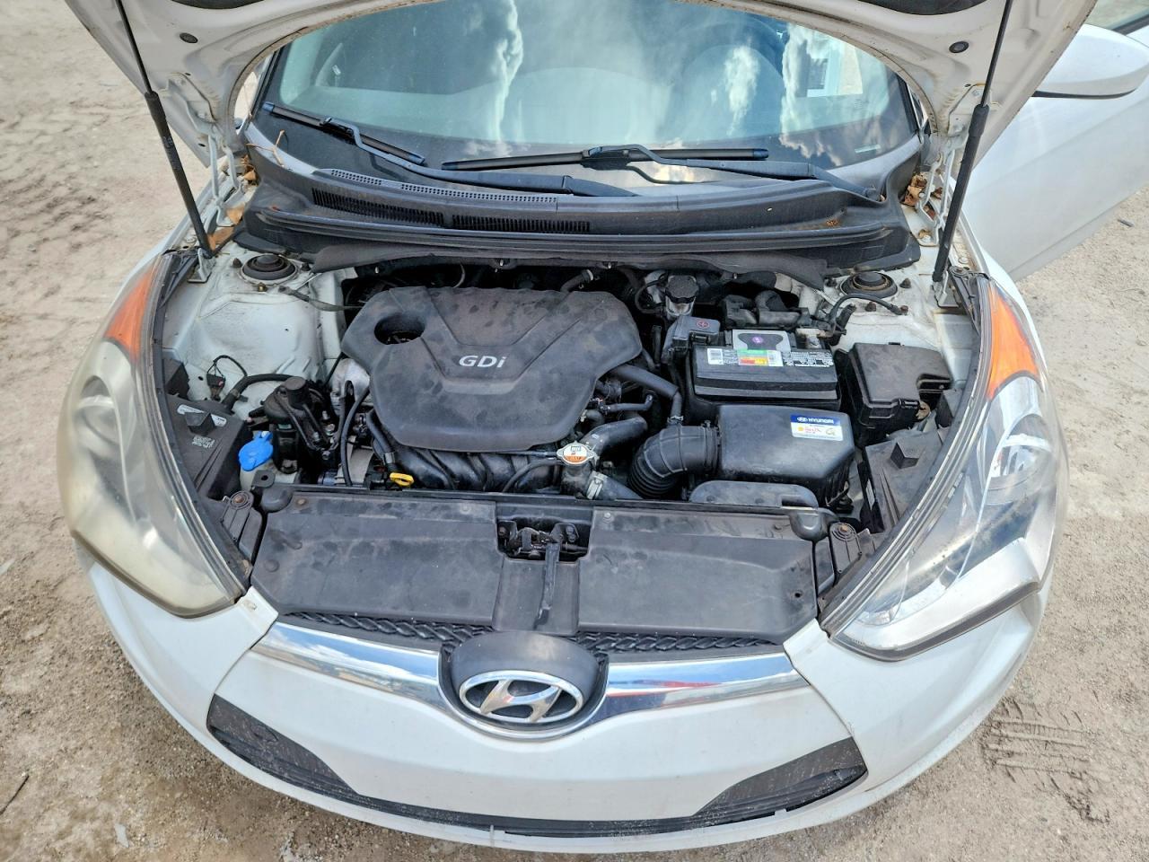 2017 Hyundai Veloster Base - zdjęcie 11