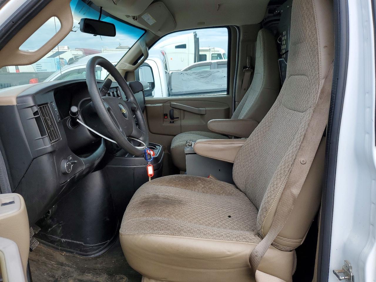 2019 Chevrolet Express G2500 - zdjęcie 7