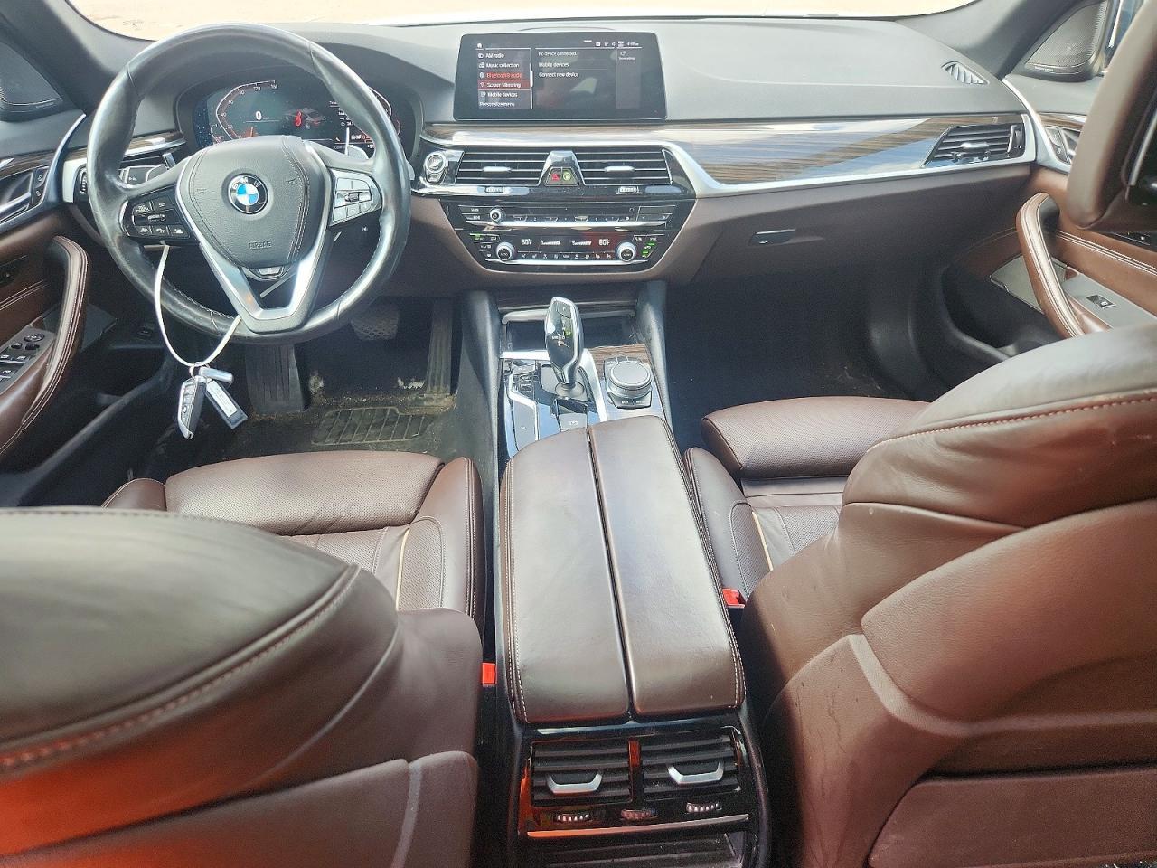 2020 BMW 530 Xi - zdjęcie 8
