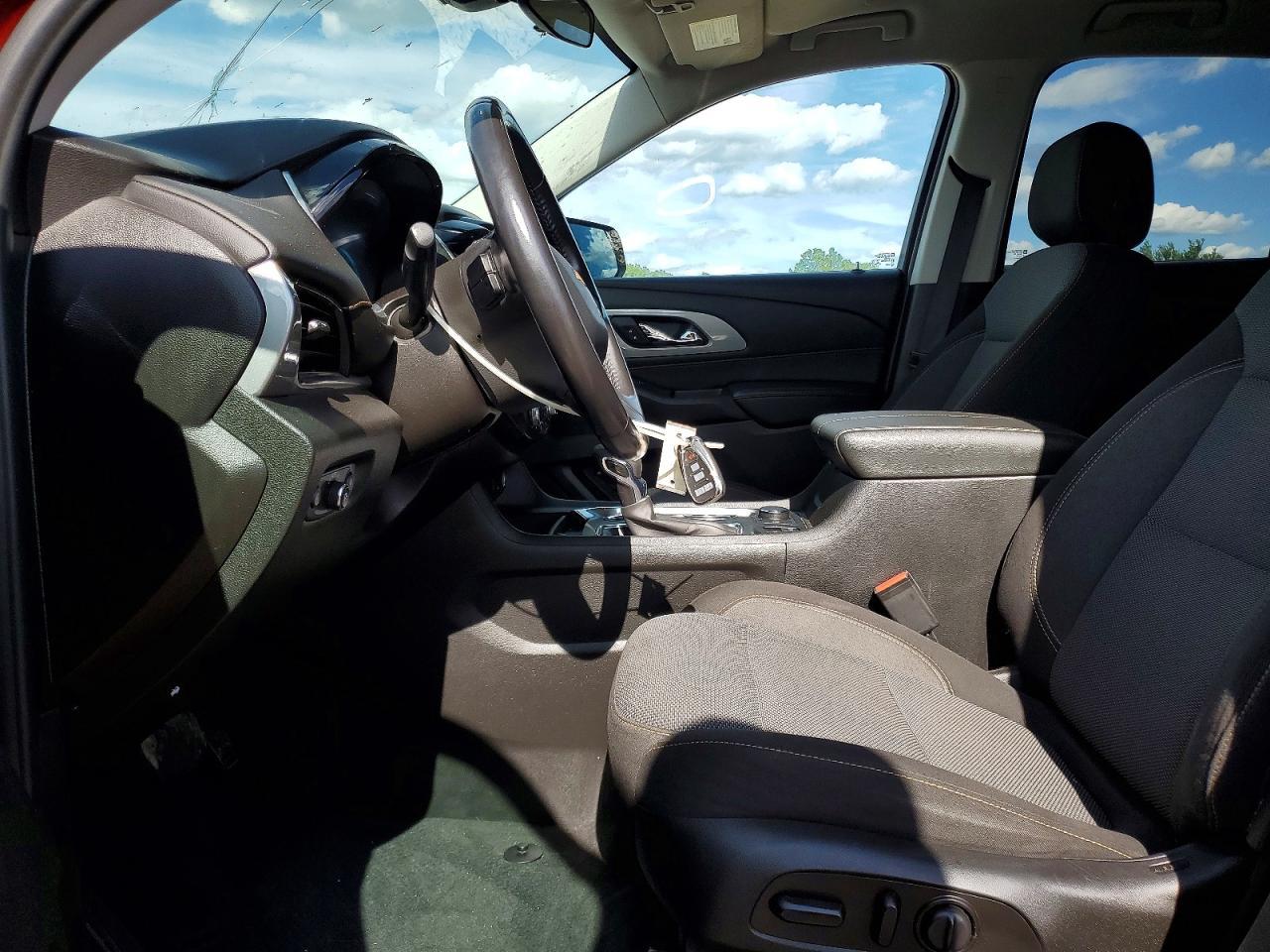 2021 Chevrolet Traverse Lt - zdjęcie 7