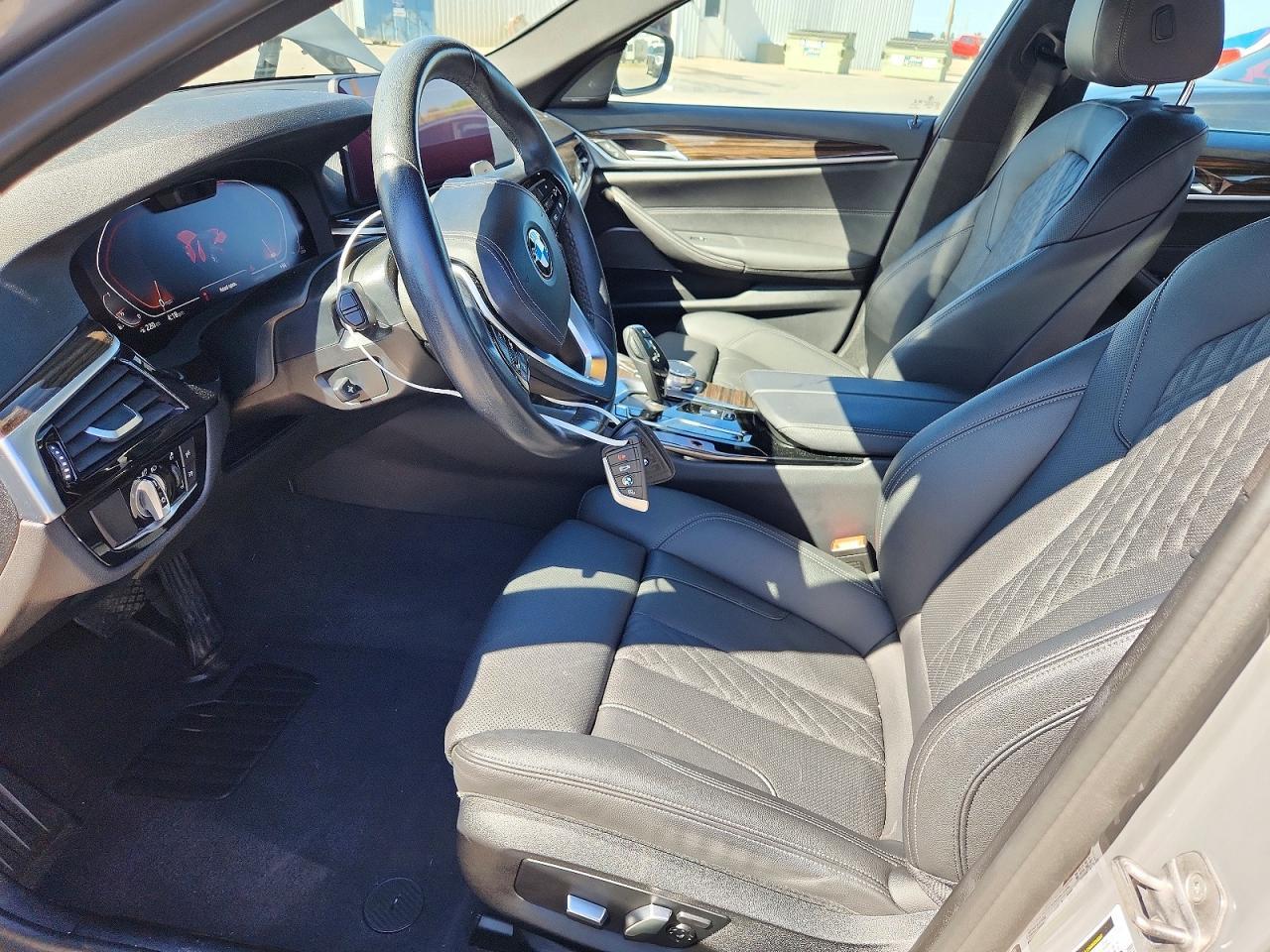 2021 BMW Seria 5 530i - zdjęcie 7