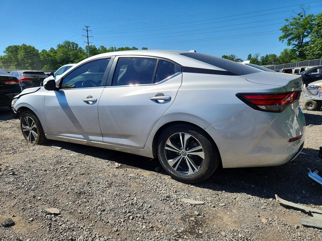2022 Nissan Sentra Sv - zdjęcie 2