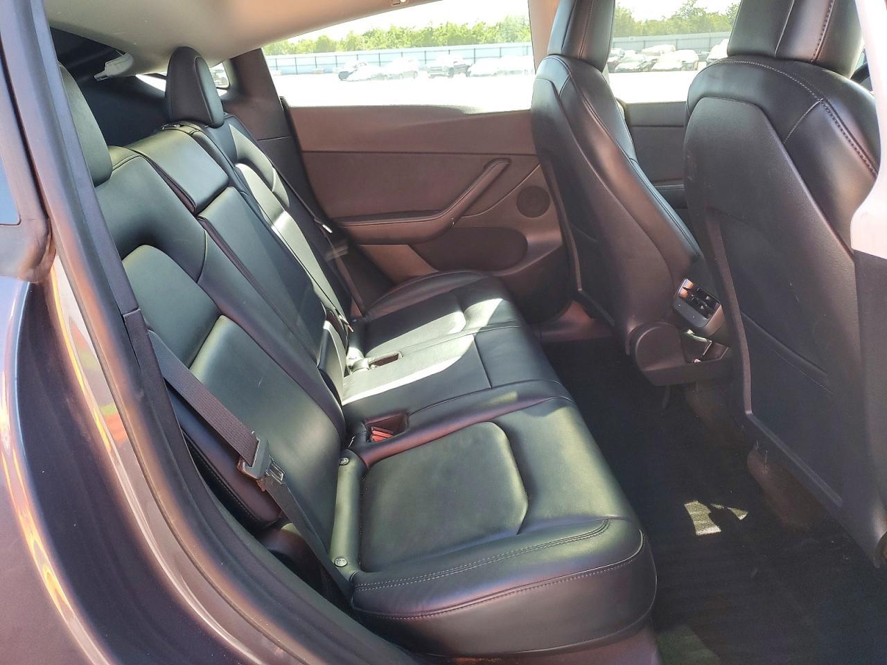 2022 Tesla Model Y - zdjęcie 11