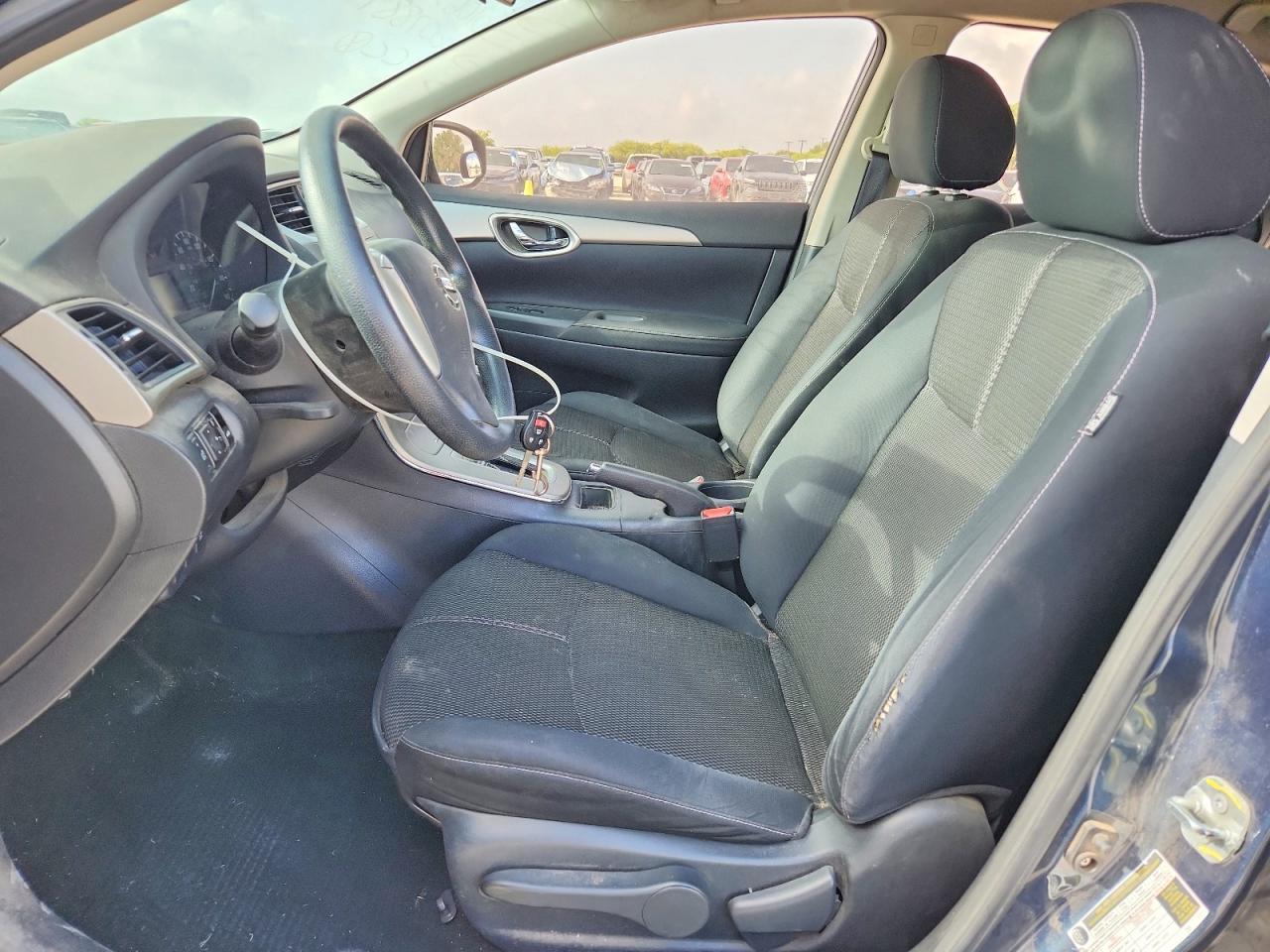 2014 Nissan Sentra S - zdjęcie 7