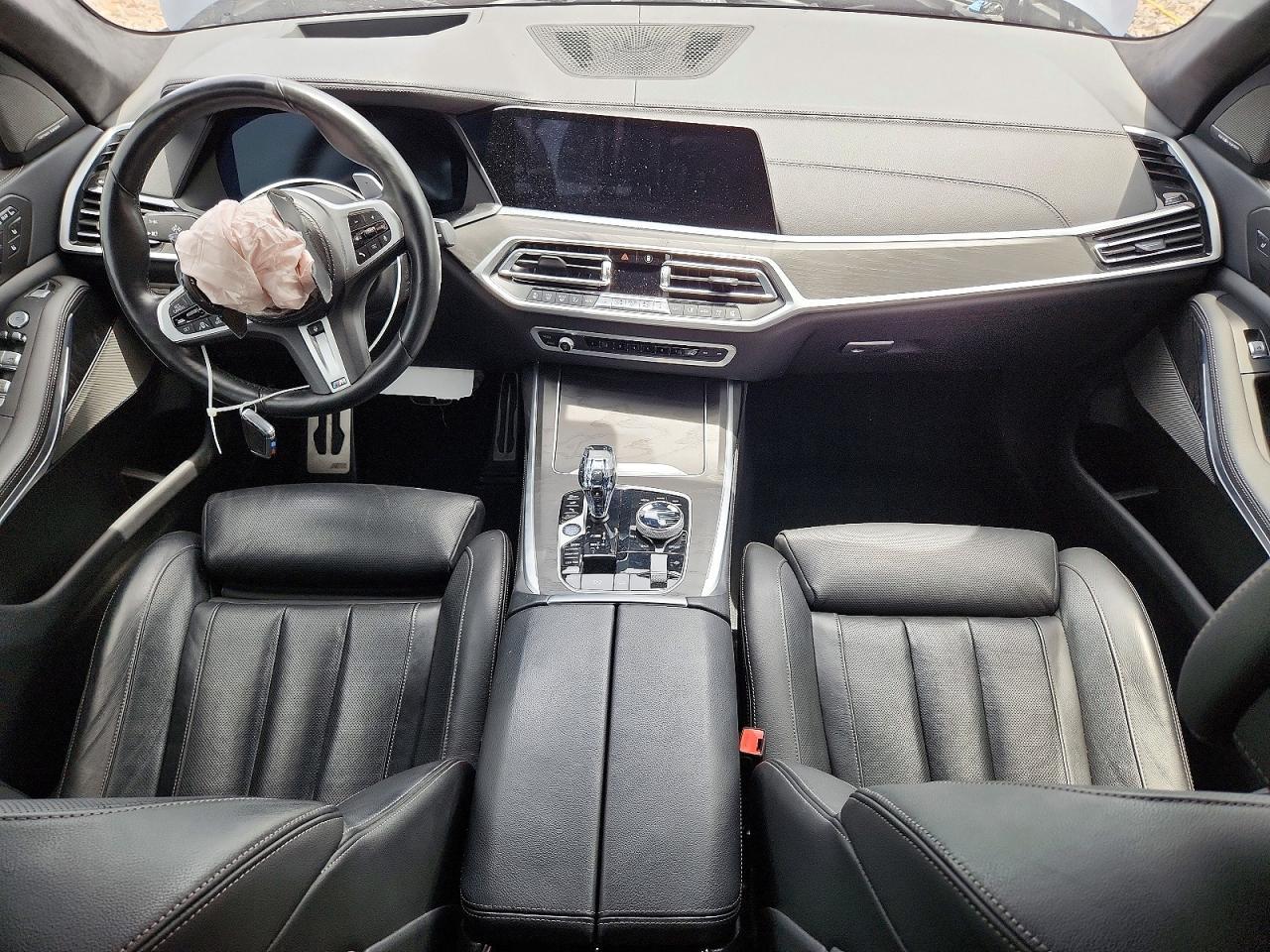 2021 BMW X7 M50I - zdjęcie 8