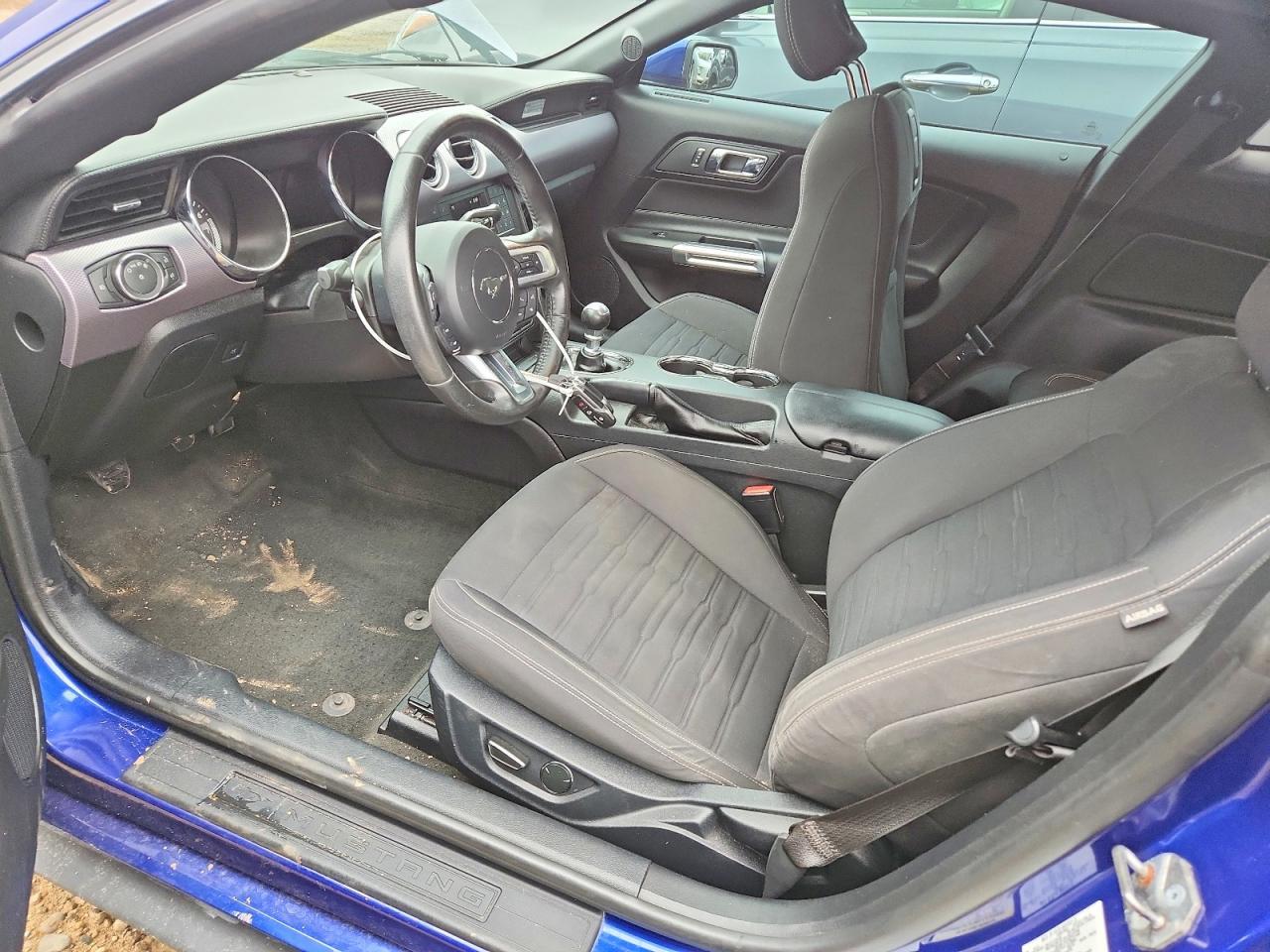 2015 Ford Mustang - zdjęcie 7