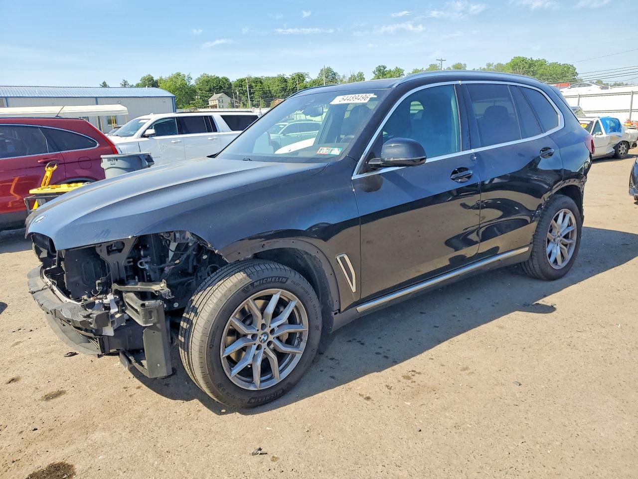 2021 BMW X5 xDrive40I - zdjęcie główne