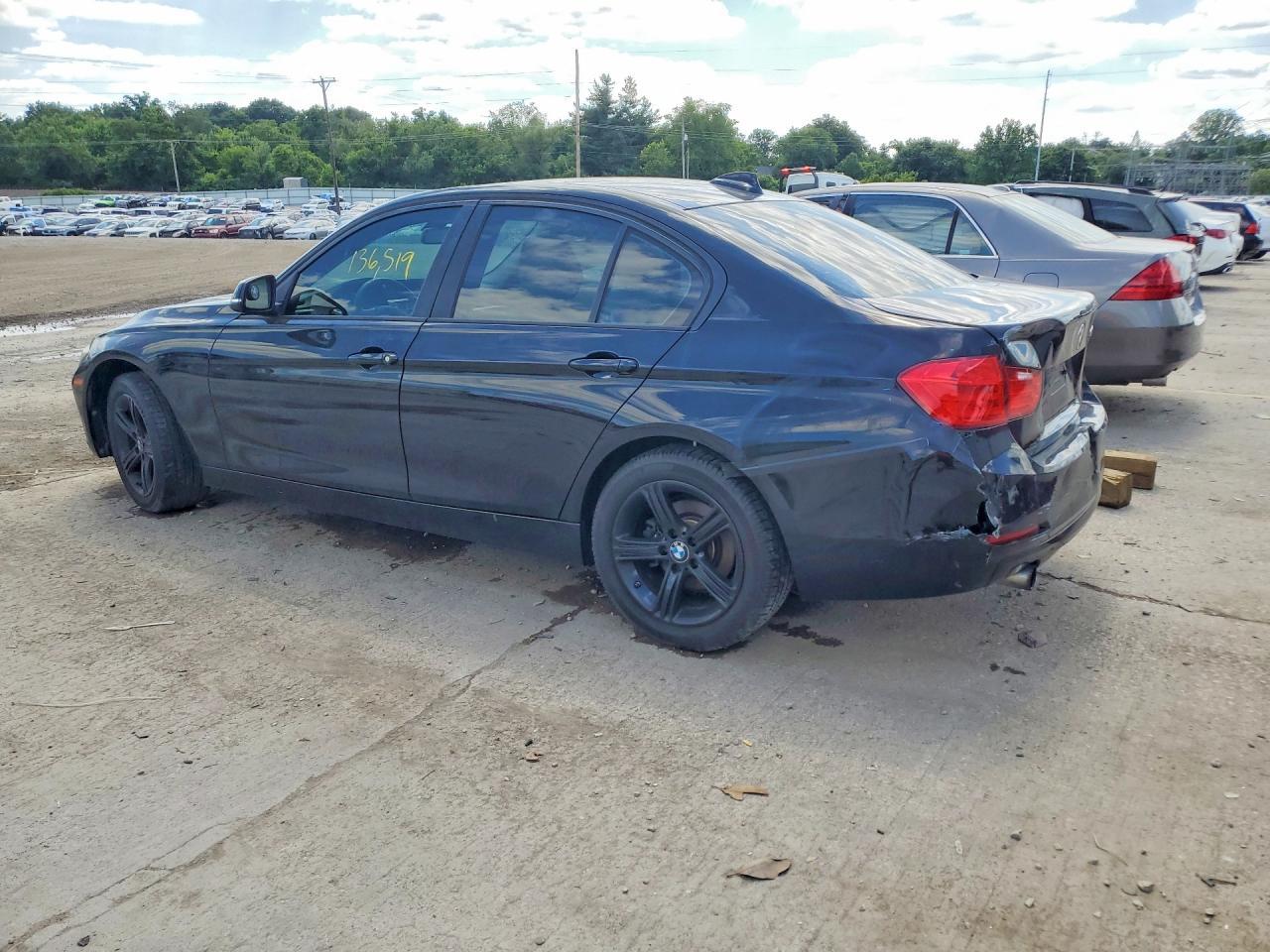 BMW Seria 3 - zdjęcie 2