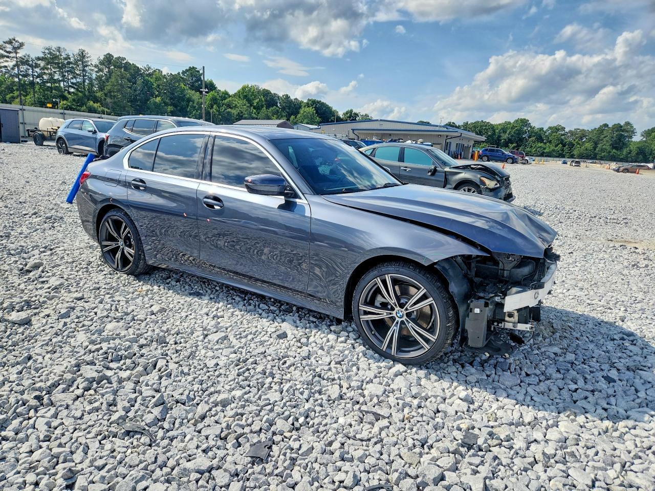 2020 BMW 330I - zdjęcie 4