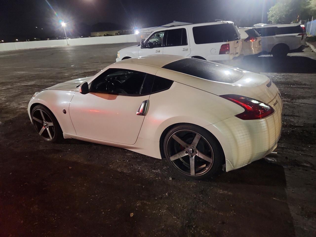 2016 Nissan 370Z Base - zdjęcie 2