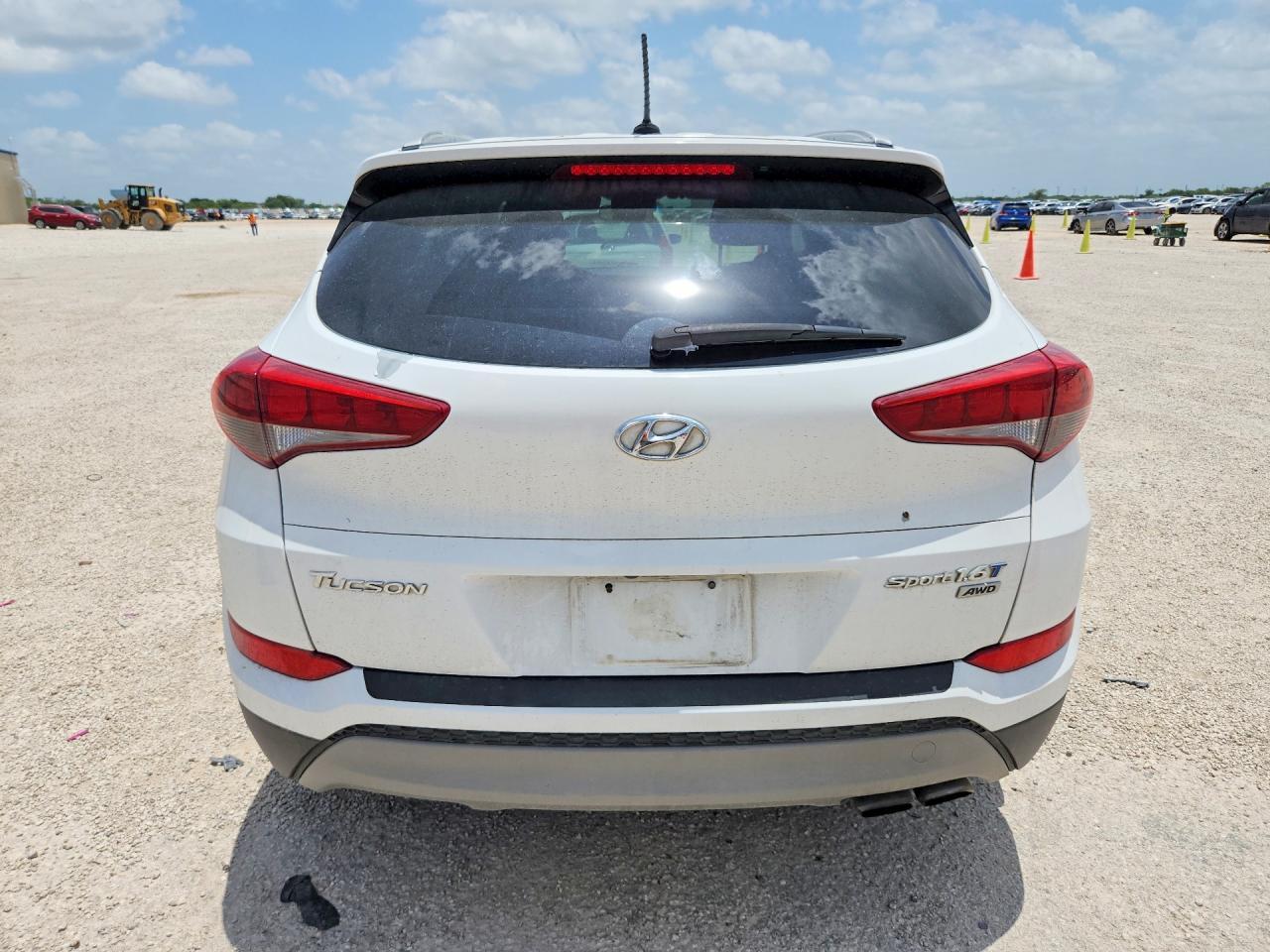 2017 Hyundai Tucson Sport - zdjęcie 6