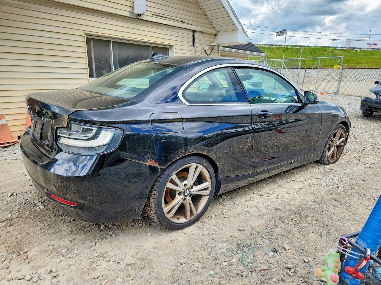 2015 BMW 228 Xi - zdjęcie 3