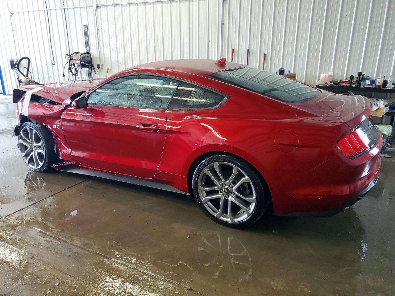 2021 Ford Mustang Gt - zdjęcie 2