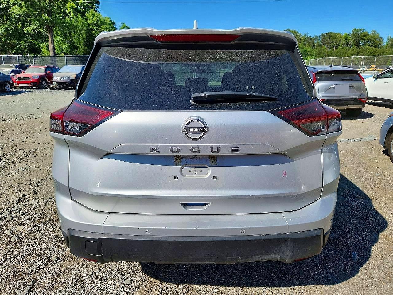 2025 Nissan Rogue Sv - zdjęcie 6