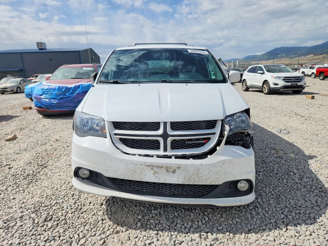 2017 Dodge Grand Caravan Gt - zdjęcie 5