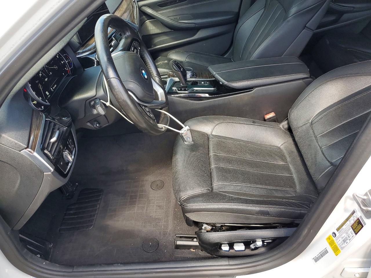 2017 BMW 530 I - zdjęcie 7