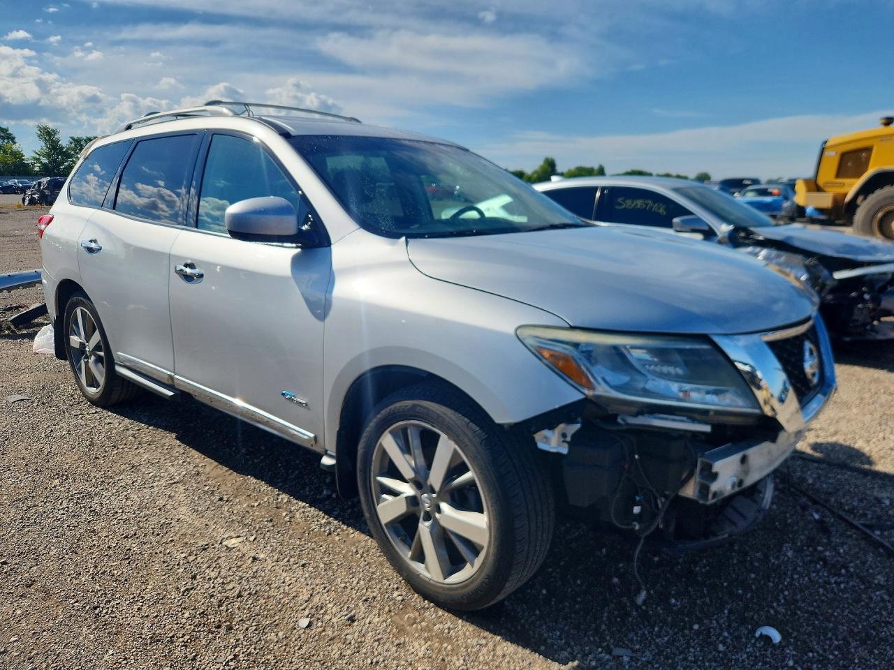 2014 Nissan Pathfinder Hybrid Sv - zdjęcie 4