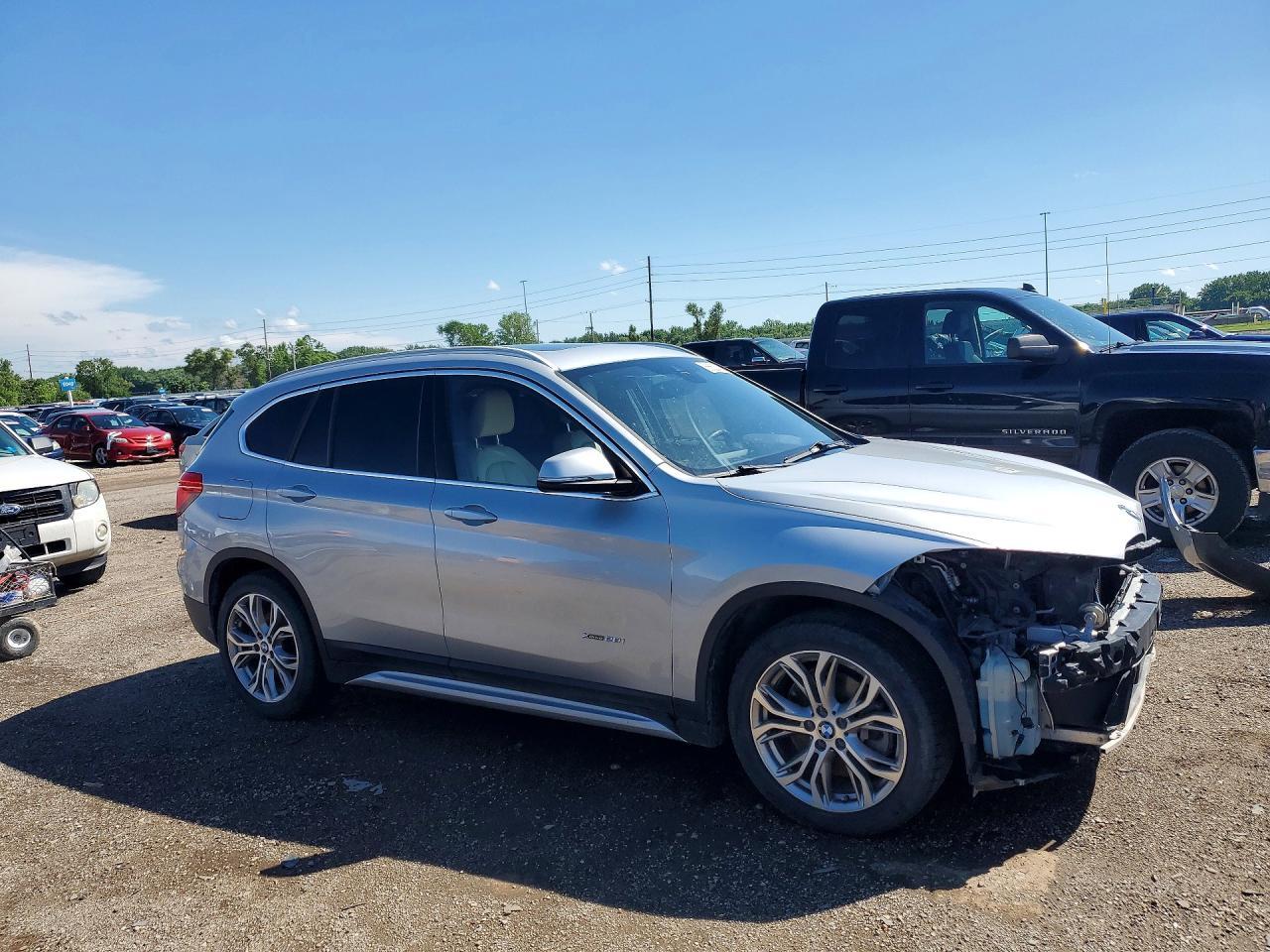 2017 BMW X1 xDrive28I - zdjęcie 4