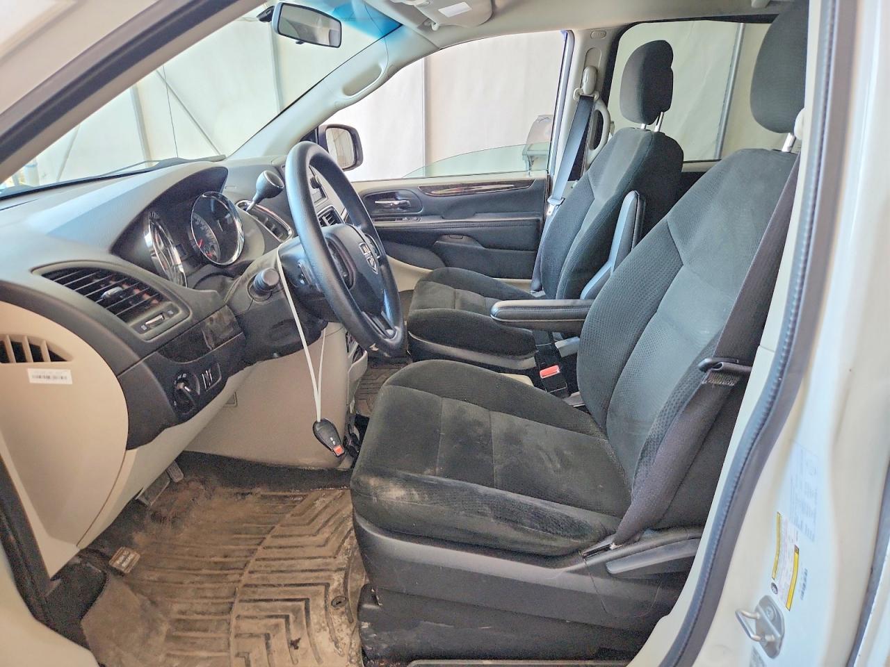 2016 Dodge Grand Caravan Se - zdjęcie 7