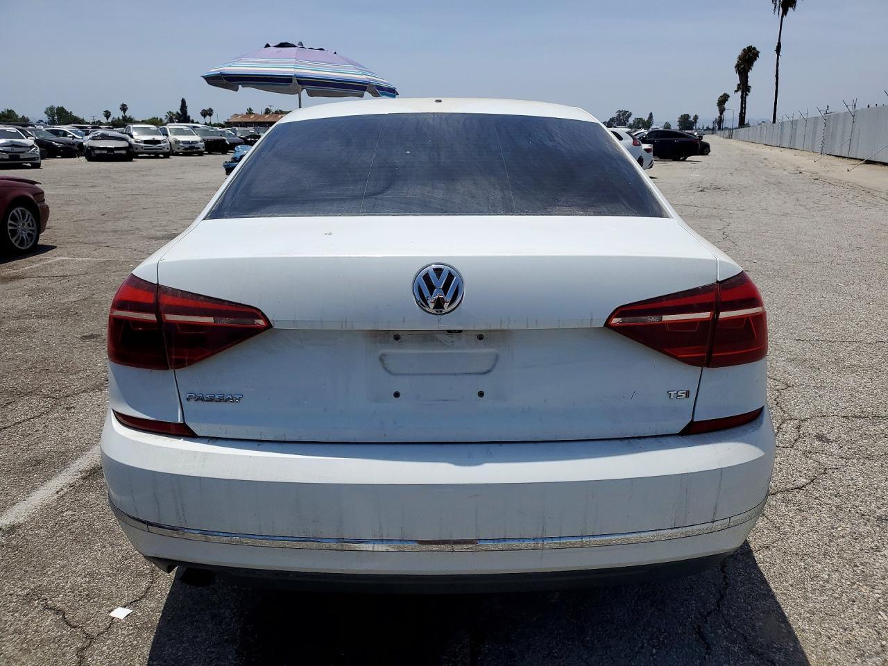 2018 Volkswagen Passat S - zdjęcie 6