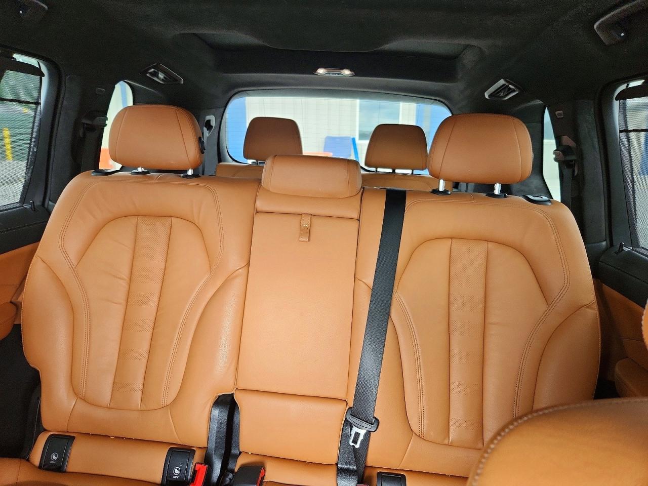 2022 BMW X7 xDrive40I - zdjęcie 10