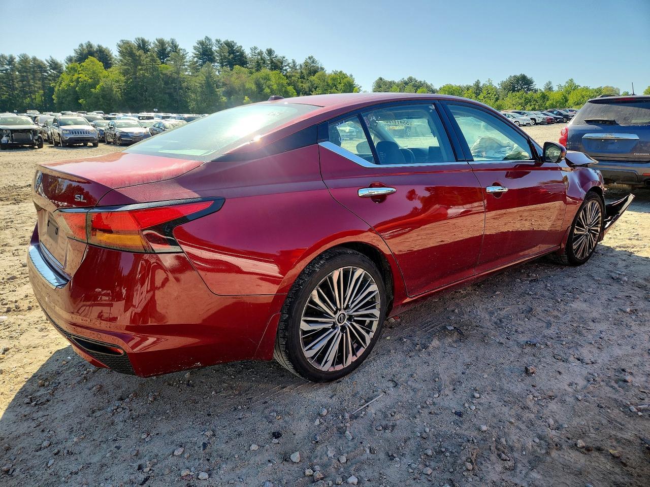 2023 Nissan Altima Sl - zdjęcie 3