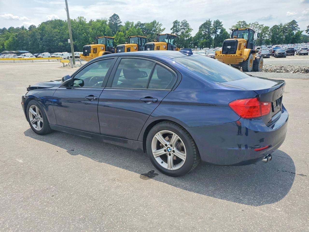2013 BMW 328 I - zdjęcie 2