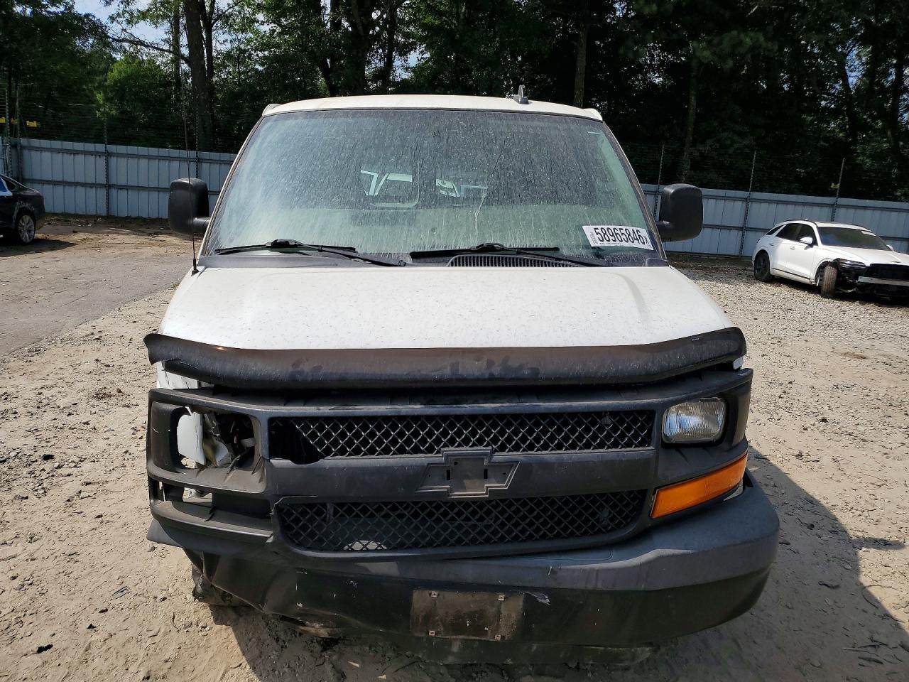 2016 Chevrolet Express G2500 - zdjęcie 5