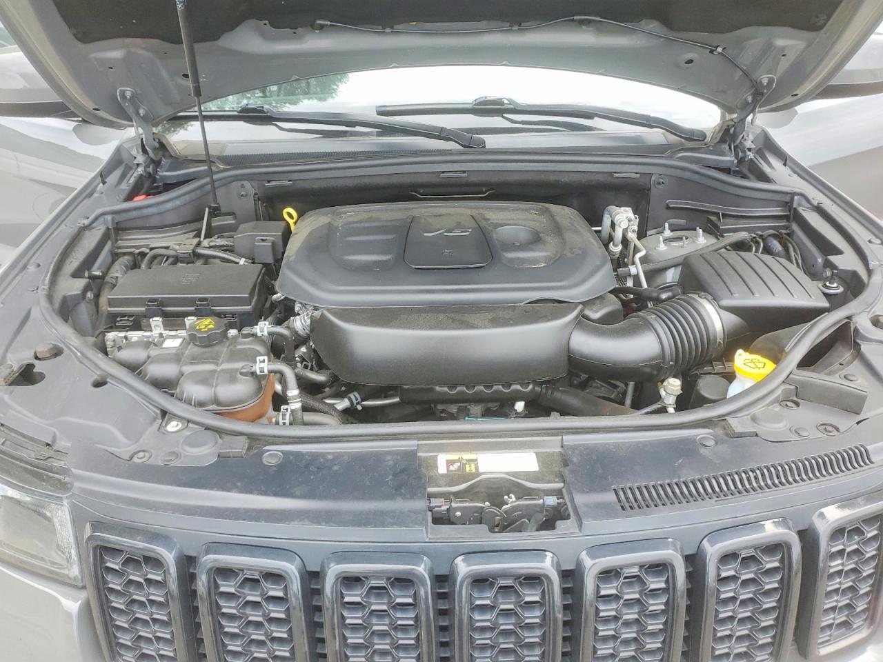 2019 Jeep Grand Cherokee Laredo - zdjęcie 12