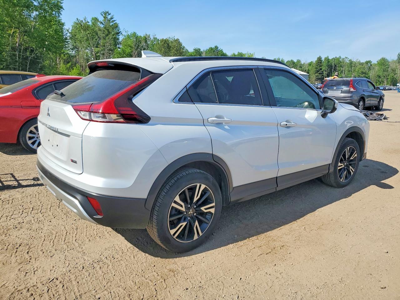 2024 Mitsubishi Eclipse Cross Le - zdjęcie 3