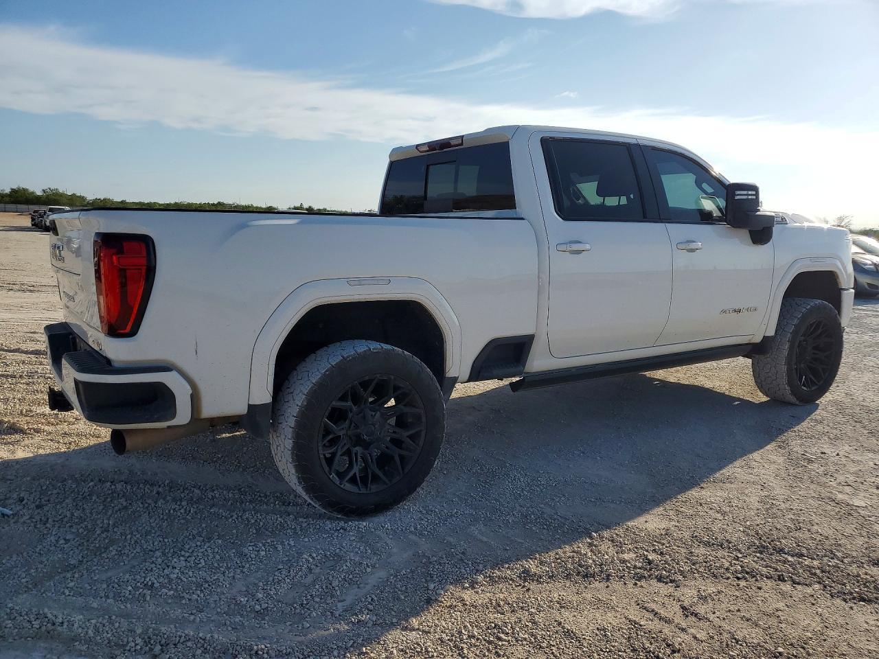 2022 GMC Sierra K2500 At4 - zdjęcie 3