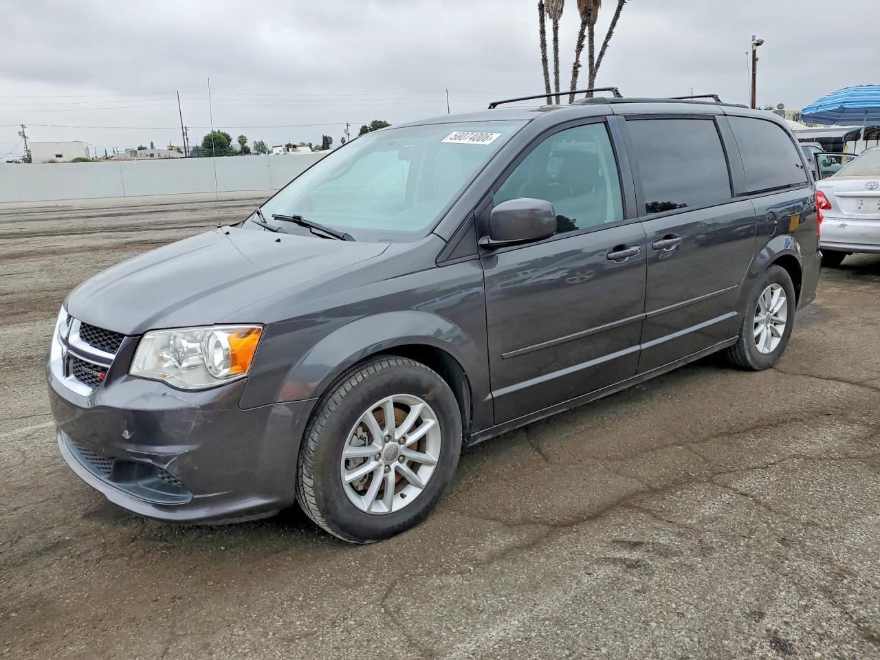 2016 Dodge Grand Caravan Sxt - zdjęcie główne