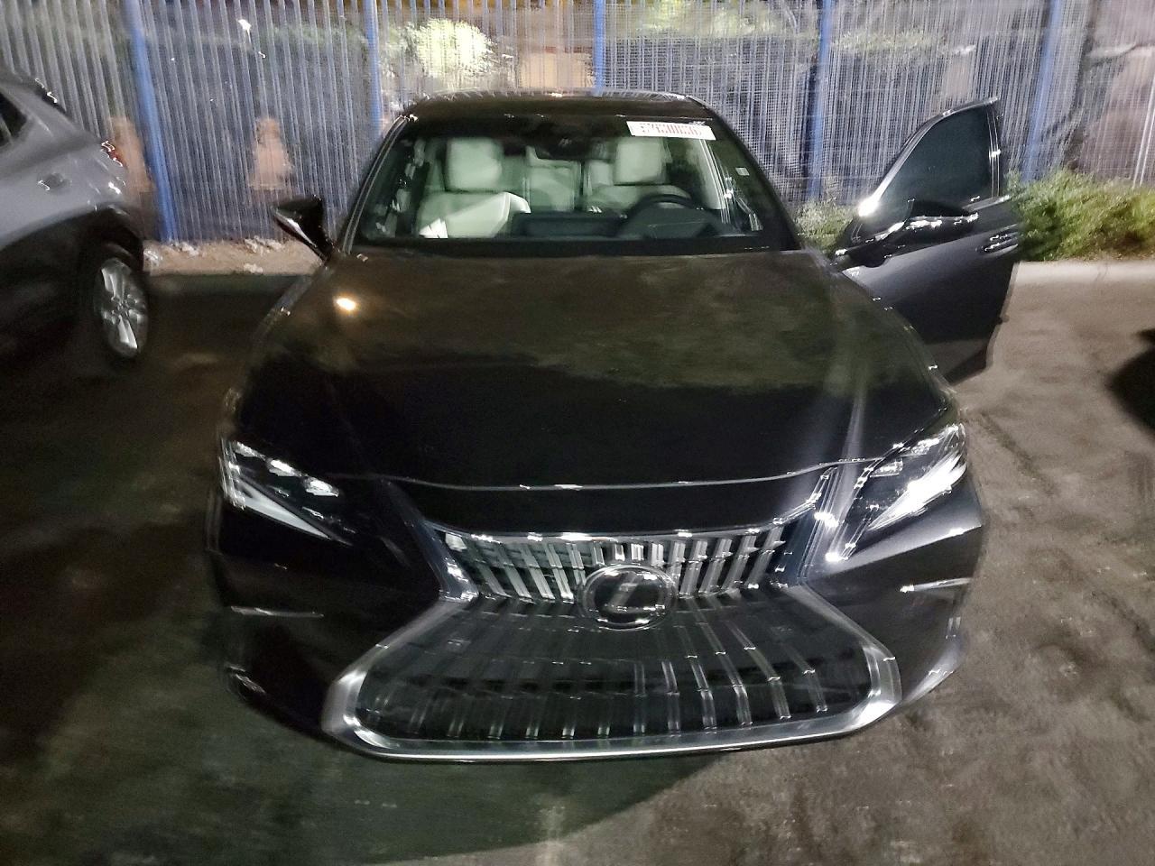 2025 Lexus Es 300H Base - zdjęcie 5