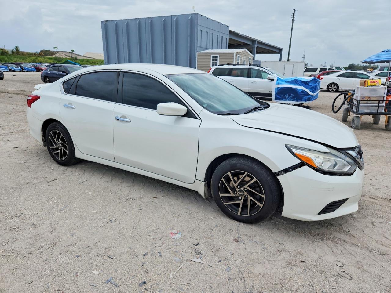 2017 Nissan Altima 2.5 S - zdjęcie 4