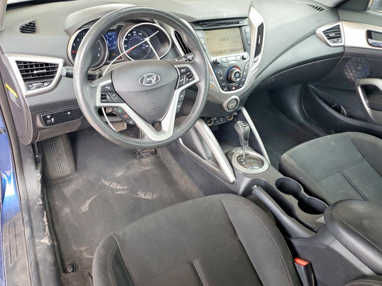 2016 Hyundai Veloster Base - zdjęcie 8