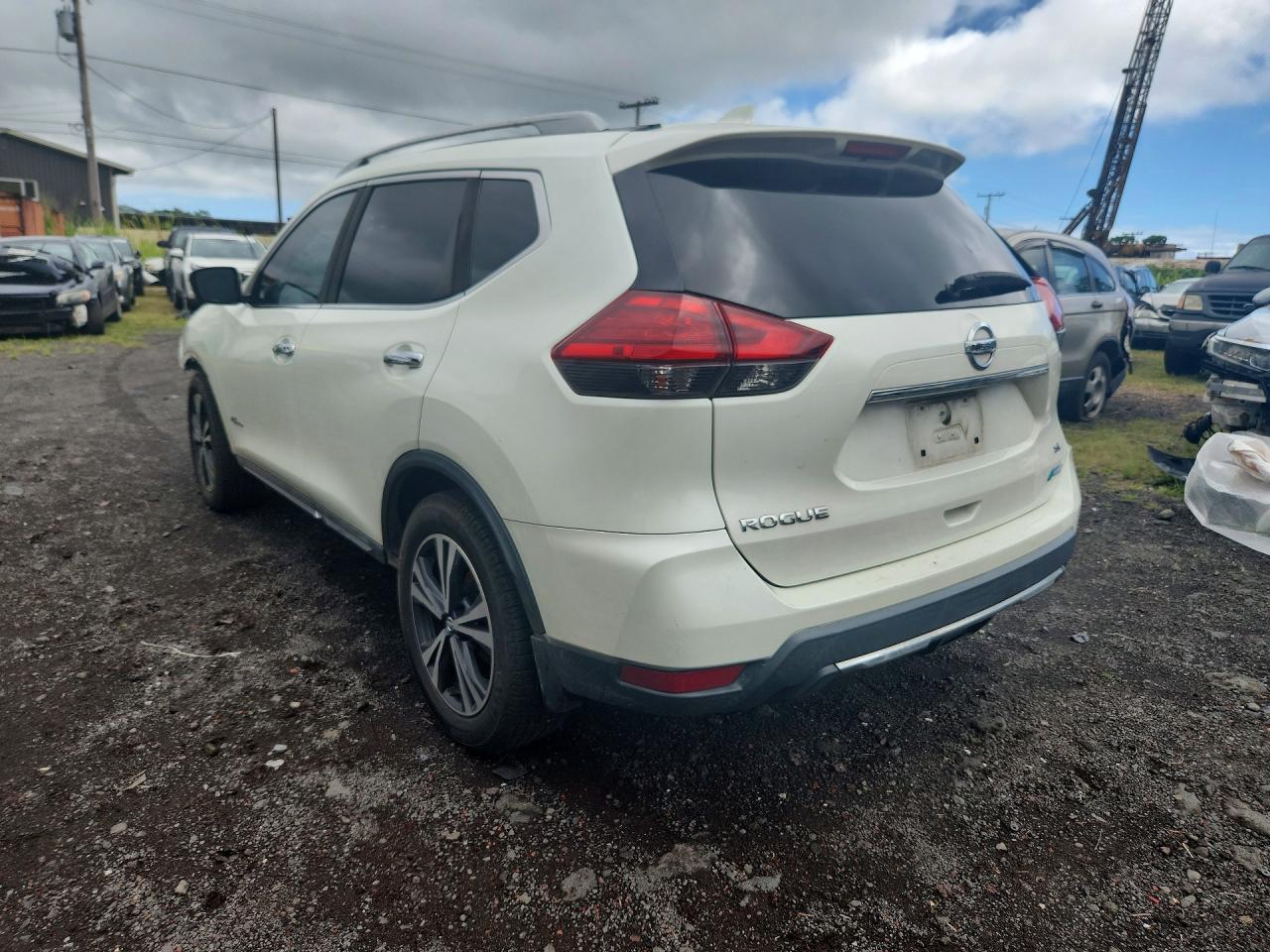 2017 Nissan Rogue Hybrid Sl - zdjęcie 2
