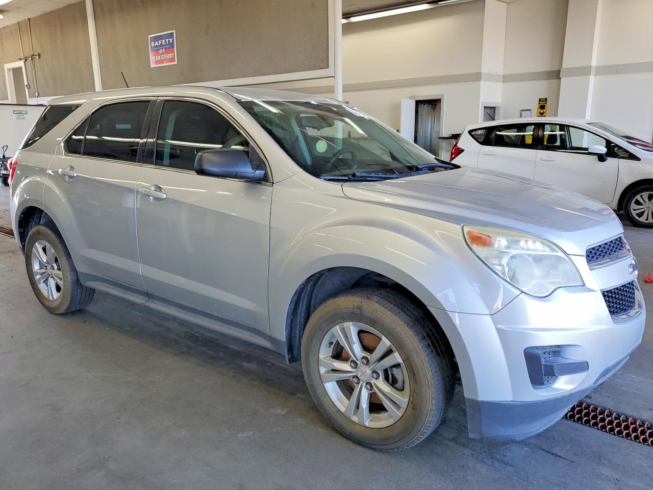 2013 Chevrolet Equinox Ls - zdjęcie 4