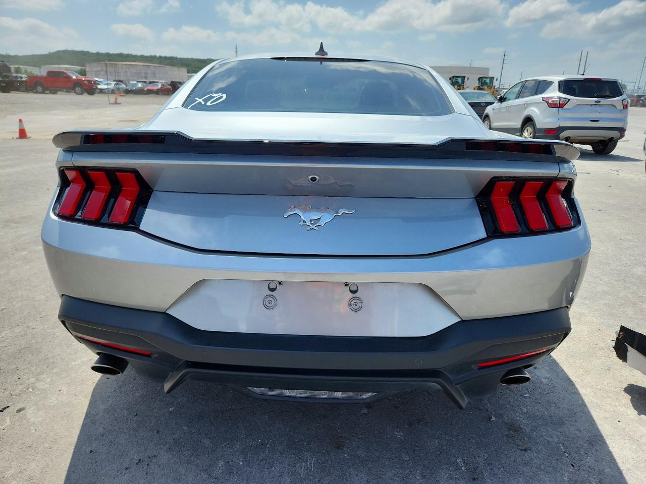 2024 Ford Mustang - zdjęcie 6