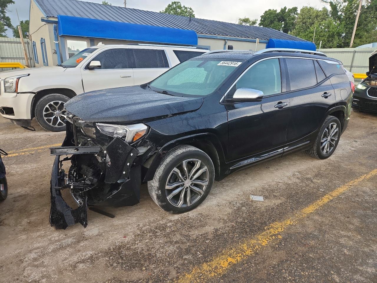 2019 GMC Terrain Denali - zdjęcie główne