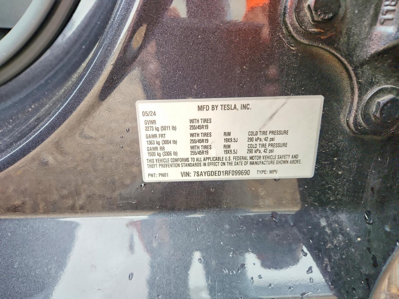 2024 Tesla Model Y - zdjęcie 14