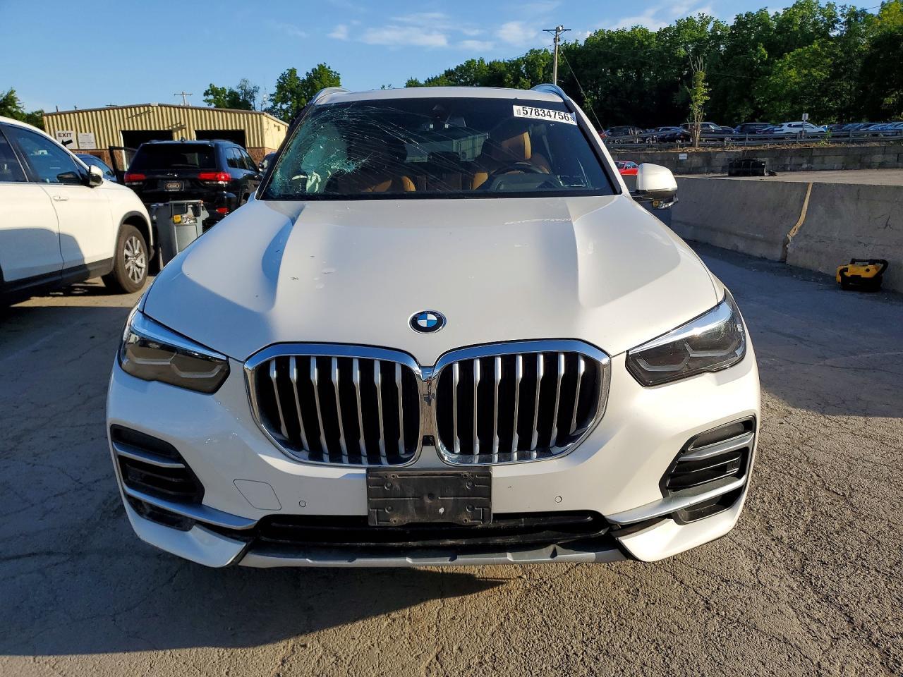 2023 BMW X5 xDrive40I - zdjęcie 5