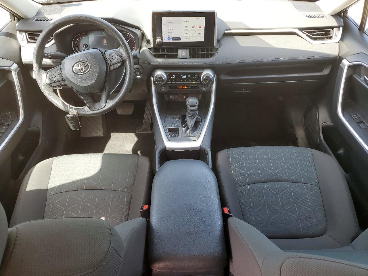 2024 Toyota Rav4 Xle - zdjęcie 8