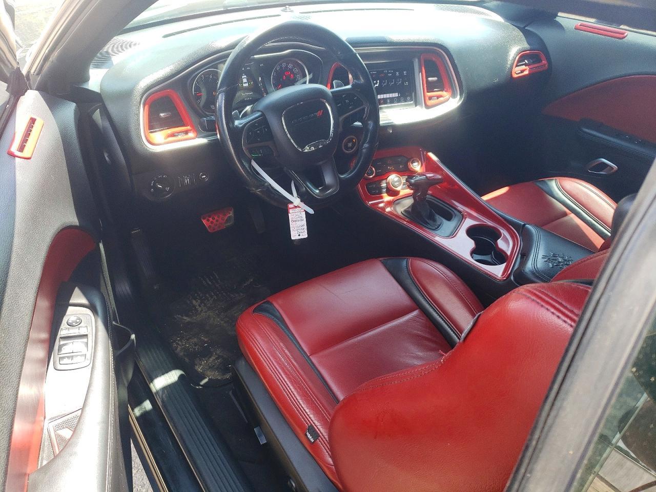 2019 Dodge Challenger R - zdjęcie 8