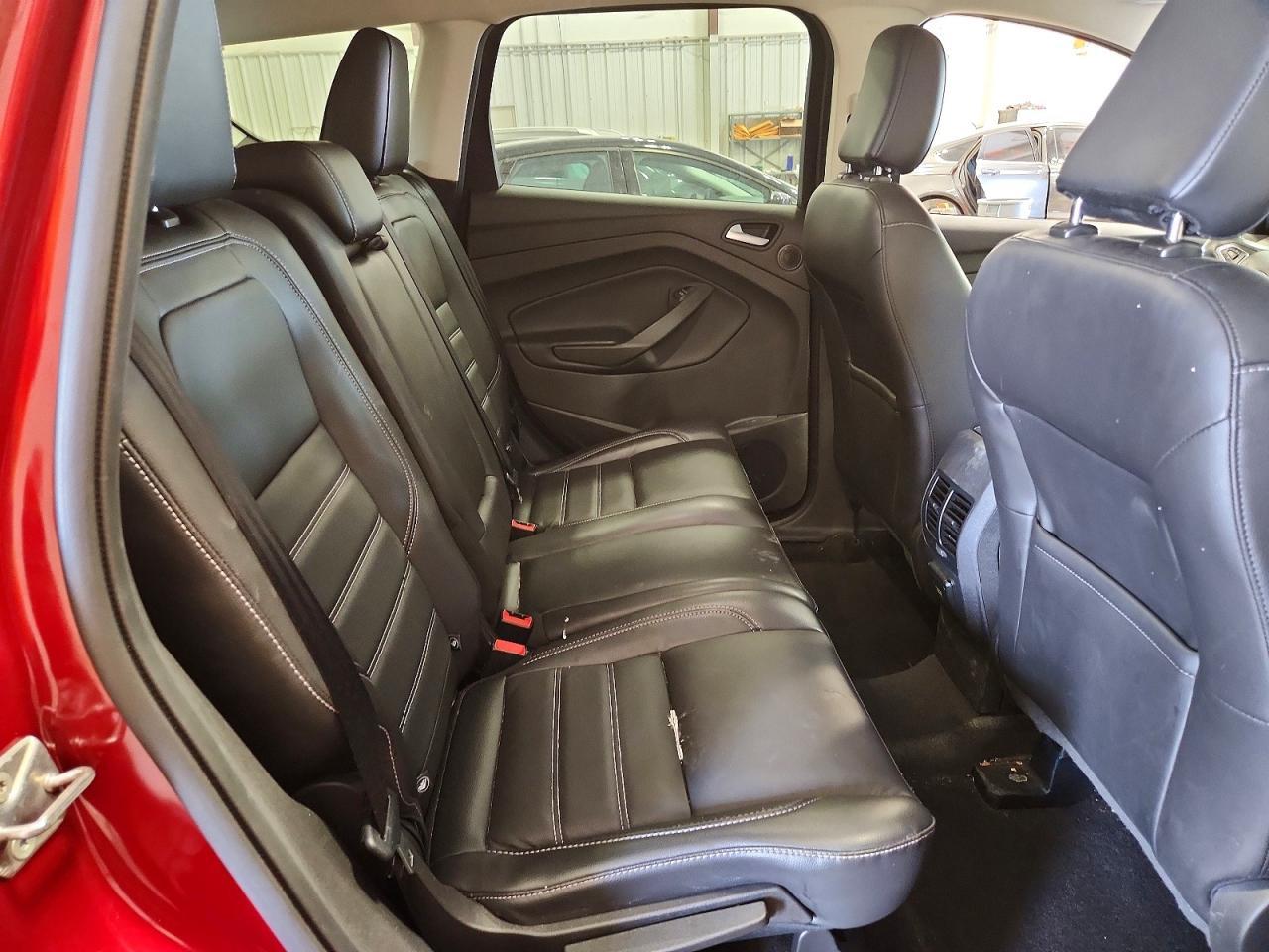 2019 Ford Escape Titanium - zdjęcie 11