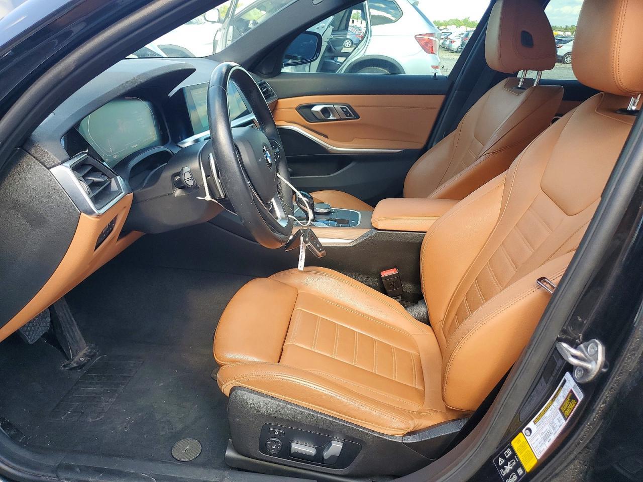 2021 BMW 330Xi - zdjęcie 7