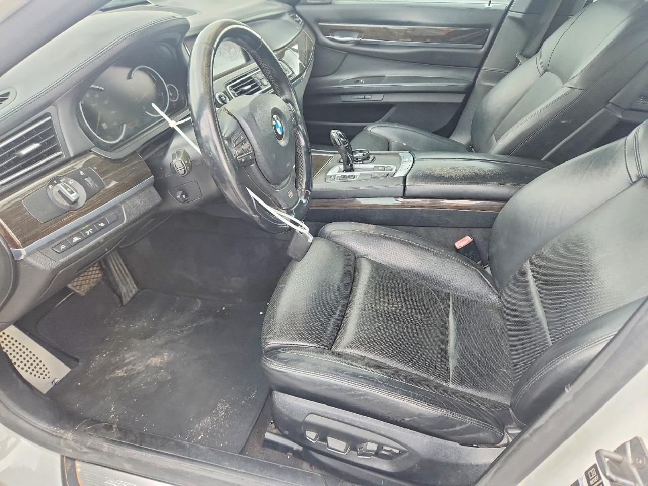 2014 BMW 750 Li - zdjęcie 7