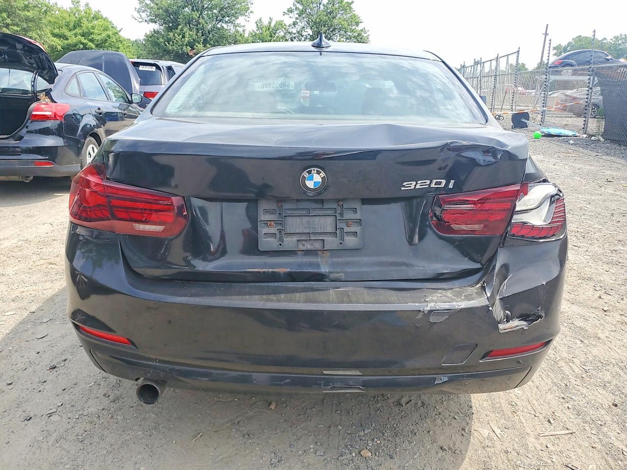 2015 BMW 320 I - zdjęcie 6