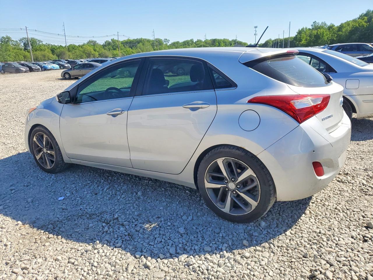 2016 Hyundai Elantra Gt Base - zdjęcie 2