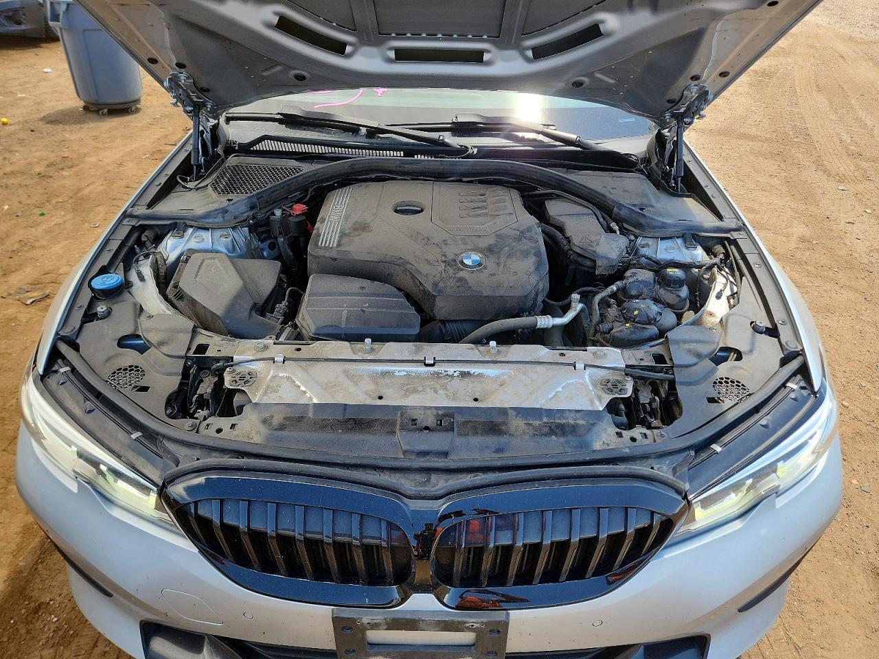 2020 BMW Seria 3 330i - zdjęcie 11